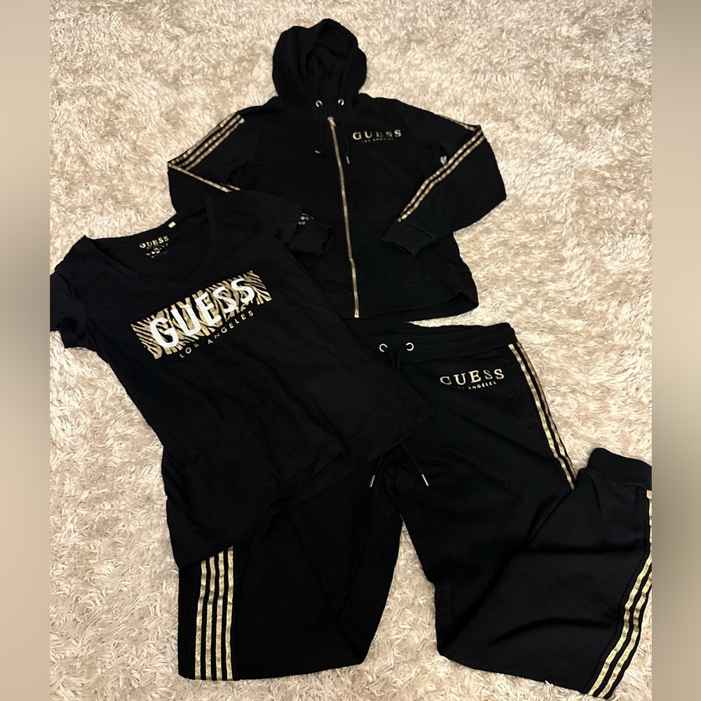 Guess 3 pc jogger set size S